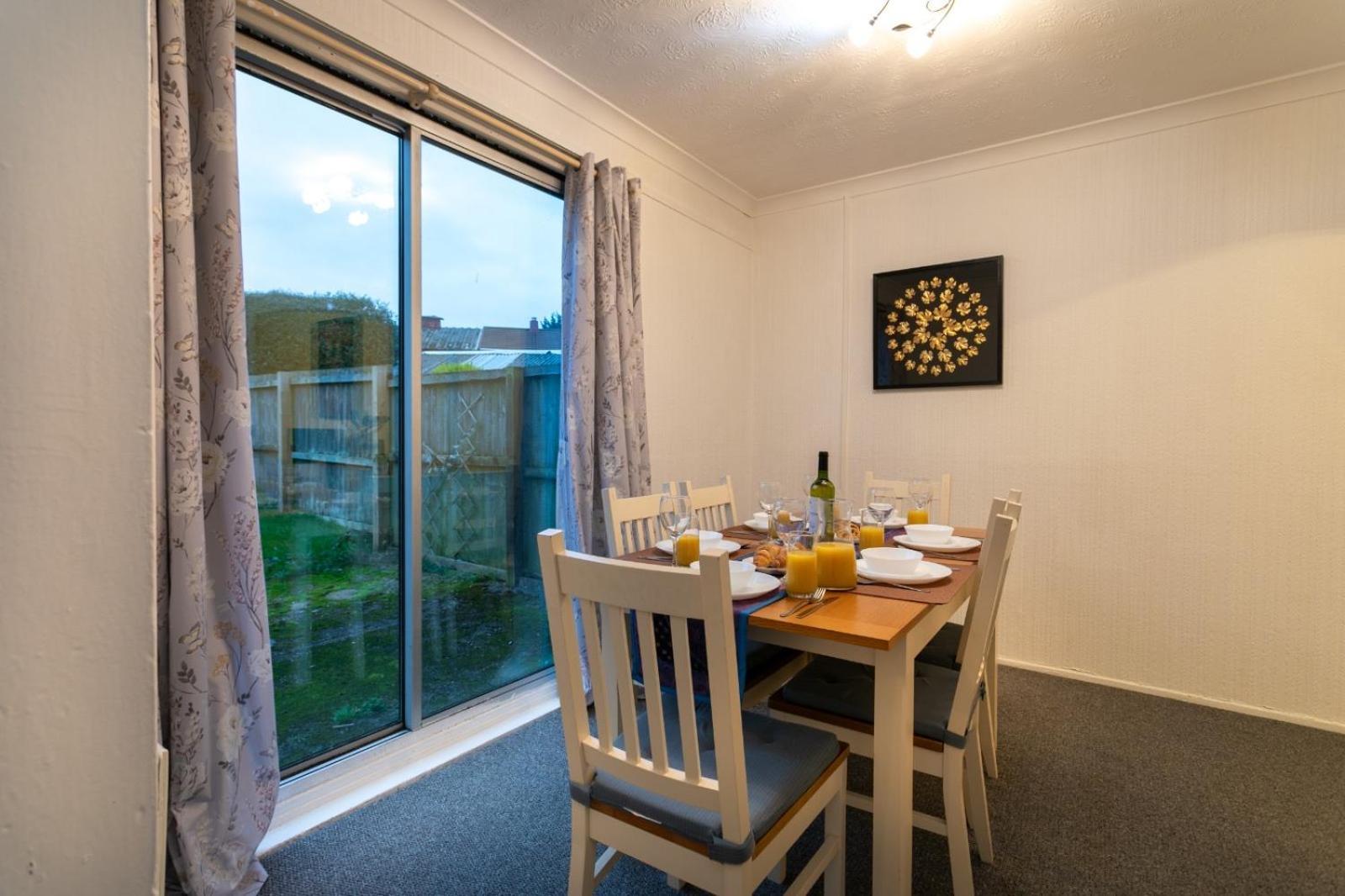 Cozyhome-3Br-5Guest#Netflix#Parking#Garden Nottingham Ngoại thất bức ảnh