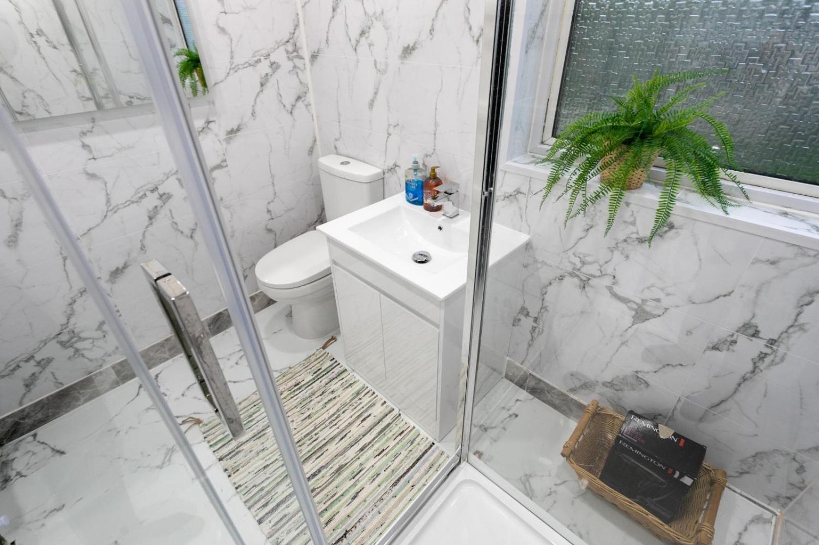 Cozyhome-3Br-5Guest#Netflix#Parking#Garden Nottingham Ngoại thất bức ảnh