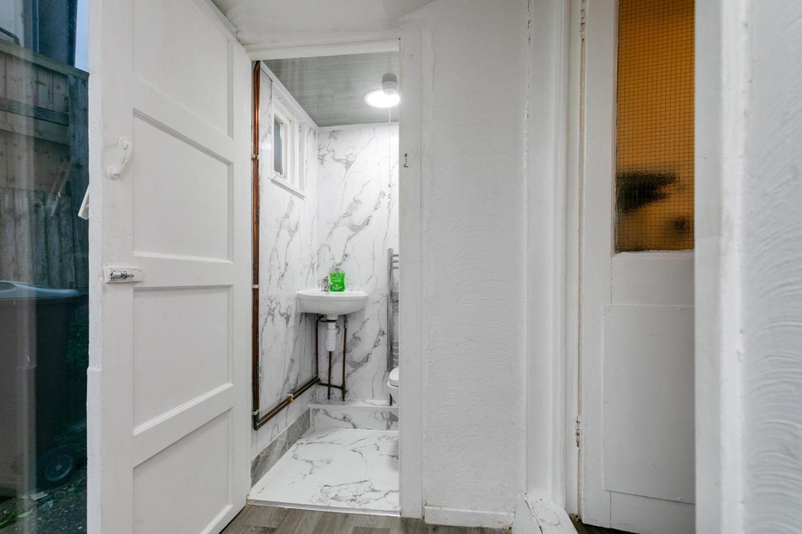 Cozyhome-3Br-5Guest#Netflix#Parking#Garden Nottingham Ngoại thất bức ảnh